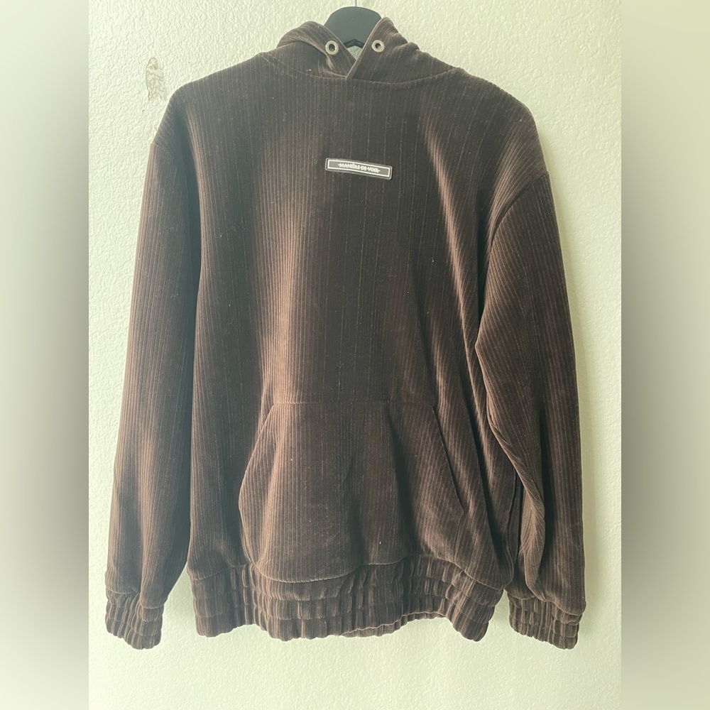 MANIERE DE VOIR Brown Corduroy Women’s Hoodie

Hoodie & Joggers